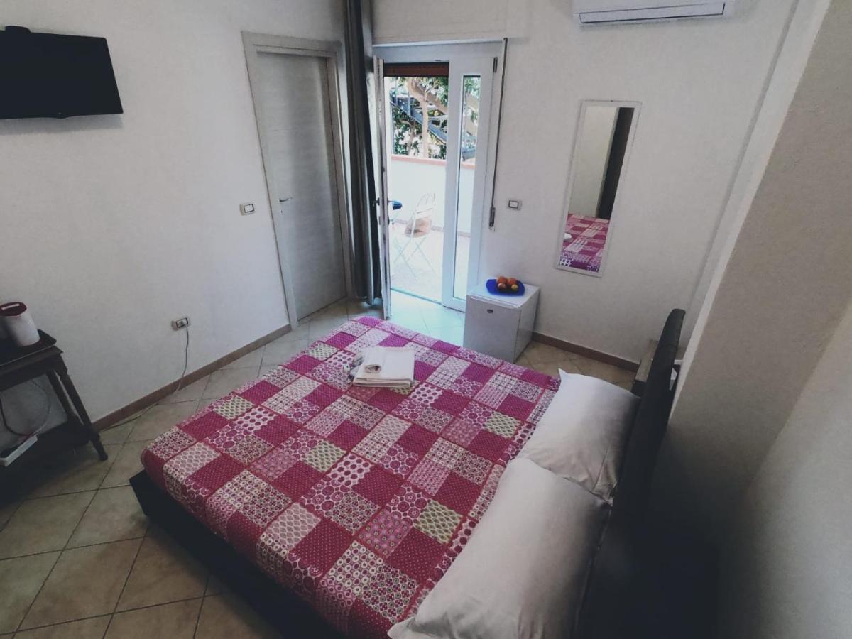 Bed and Breakfast Da Umby Альгеро Экстерьер фото